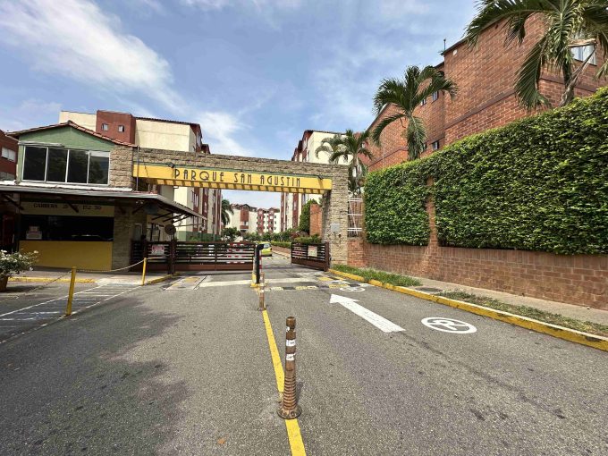 APARTAMENTO EN ARRIENDO EN FLORIDABLANCA