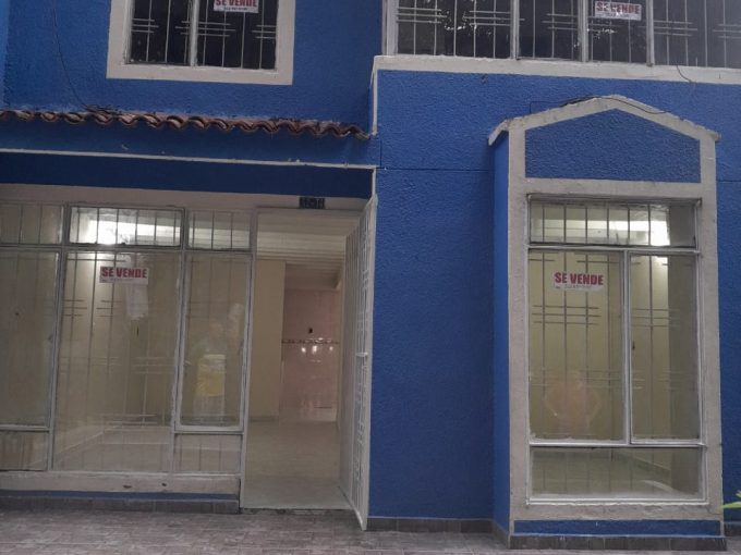 SE VENDE CASA EN QUINTAS DEL LLANITO, GIRON