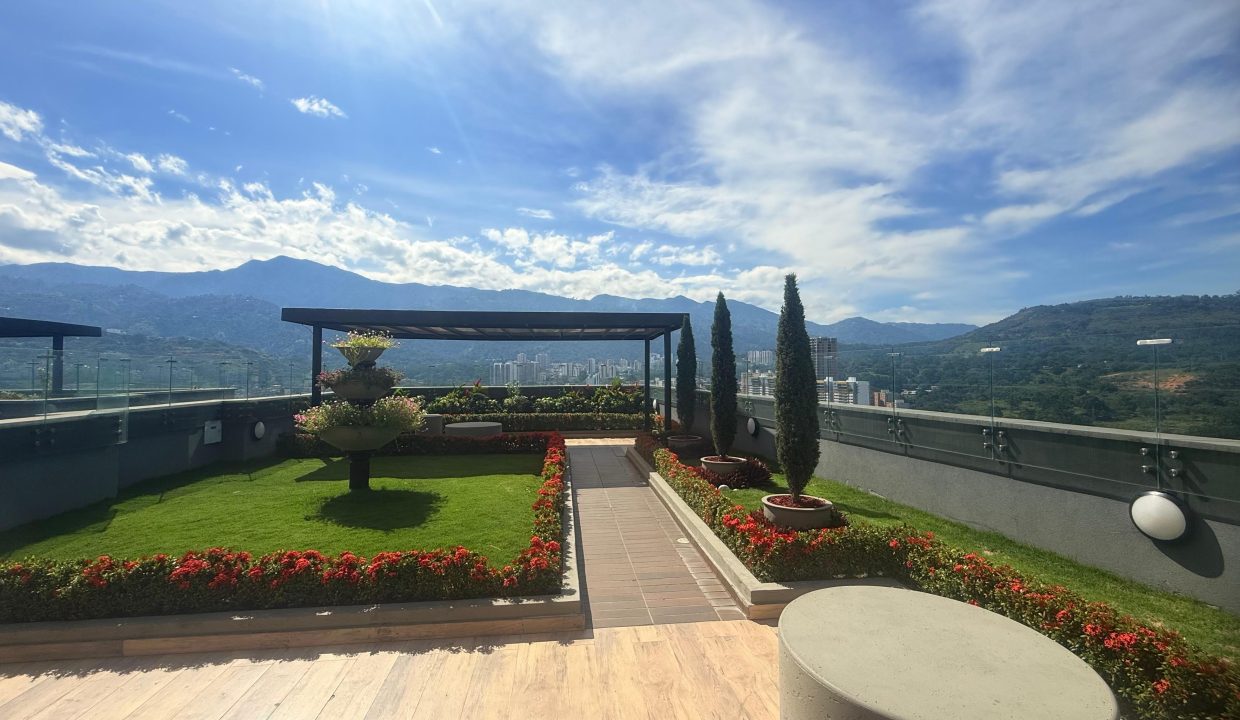 WhatsApp_Image_2025-06-20_at_10.47.47_AM_11