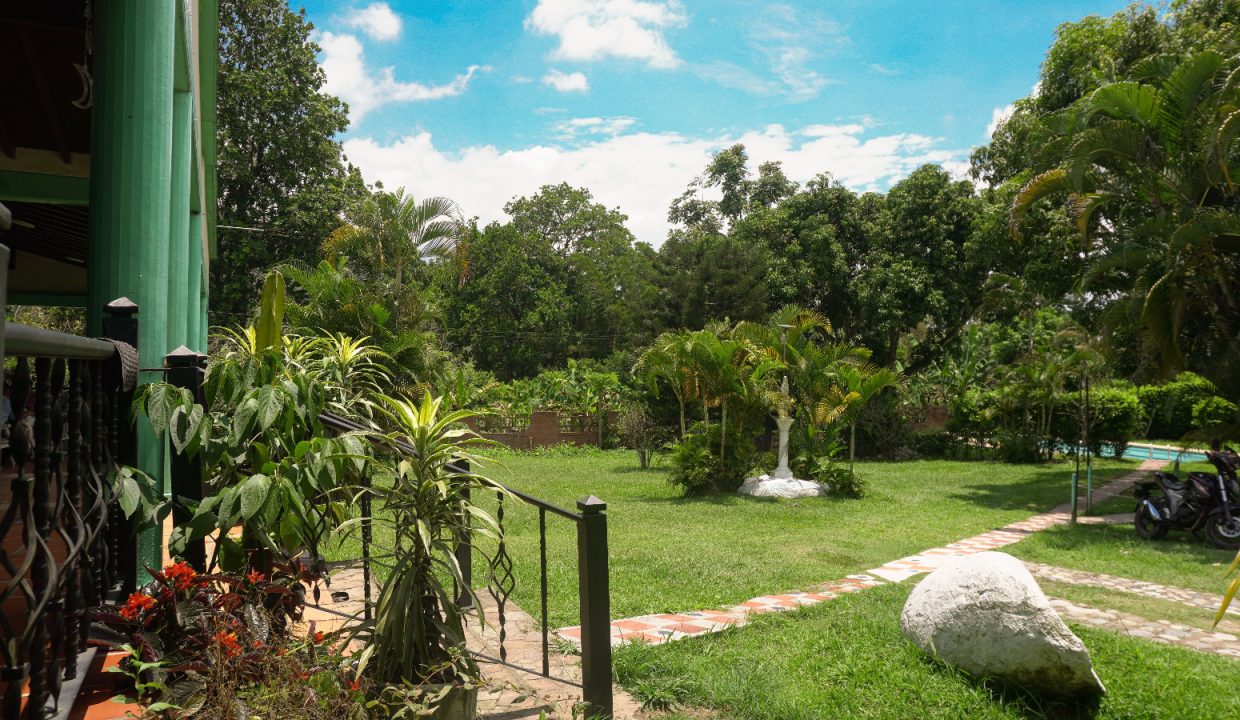 WhatsApp_Image_2025-08-14_at_8.53.29_AM4