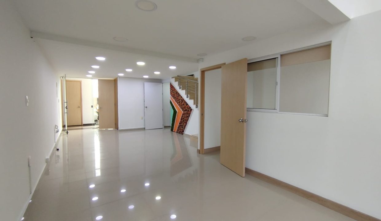 WhatsApp_Image_2025-10-02_at_3.13.42_PM_1