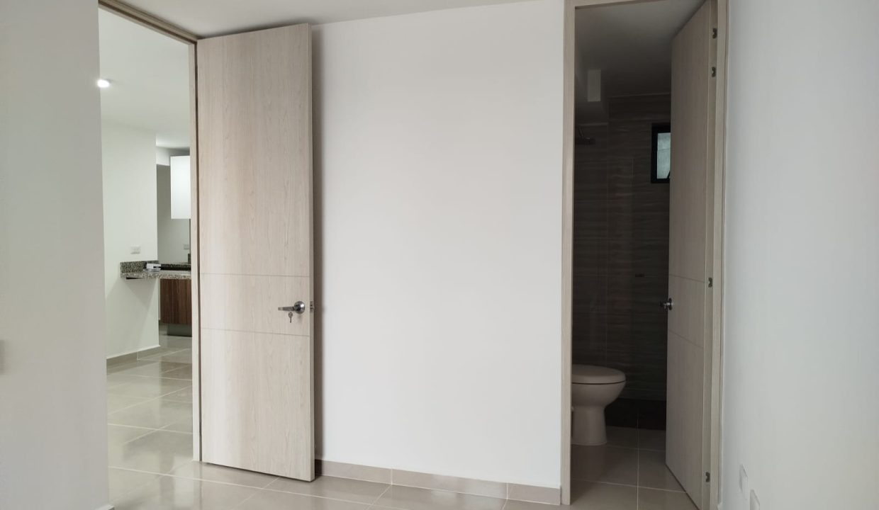 WhatsApp_Image_2025-10-10_at_11.09.16_AM_10