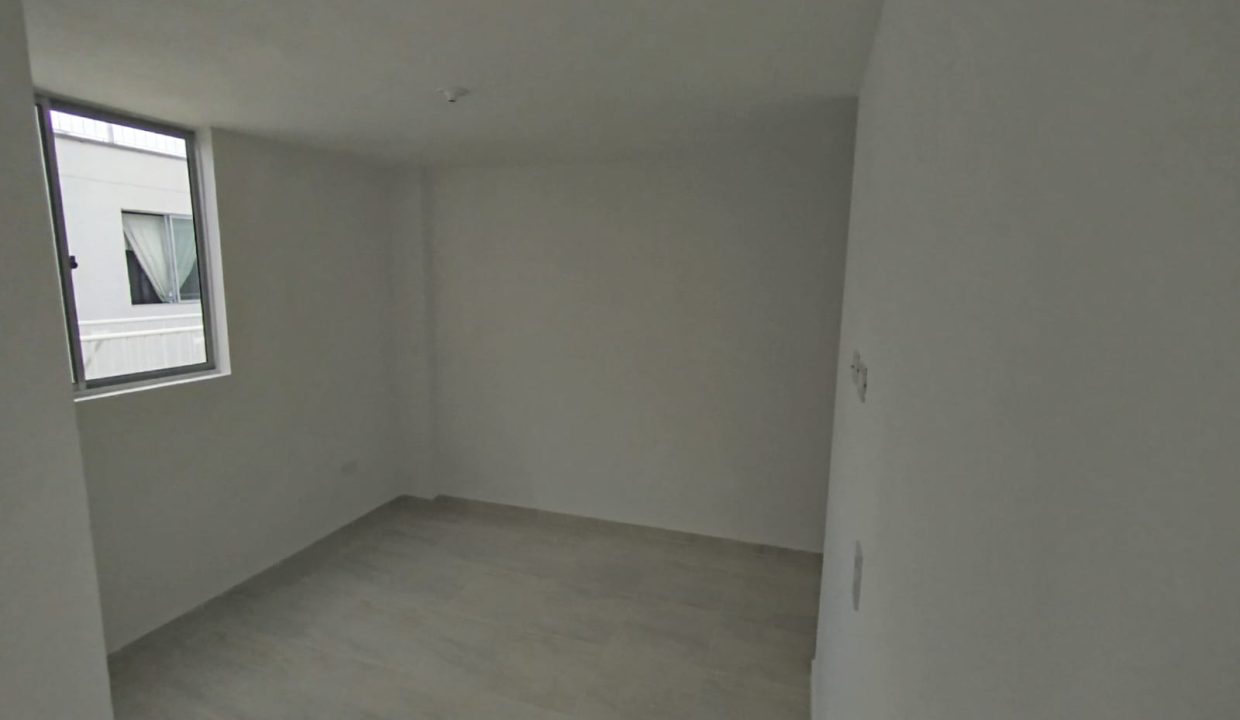 WhatsApp_Image_2025-10-25_at_12.00.34_2