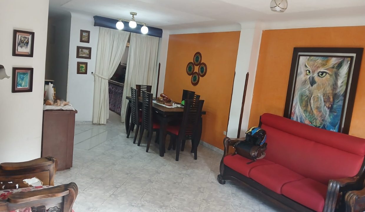 WhatsApp_Image_2025-11-04_at_14.32.52_2