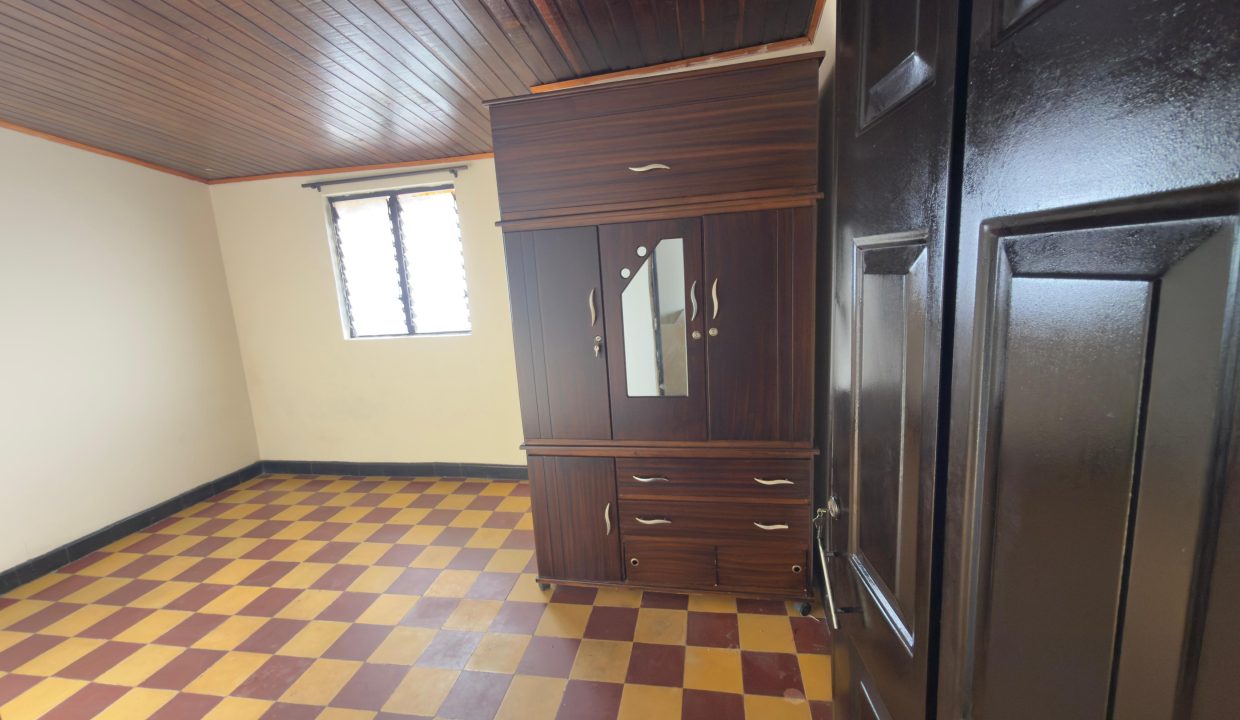 WhatsApp_Image_2025-11-05_at_3.05.29_PM