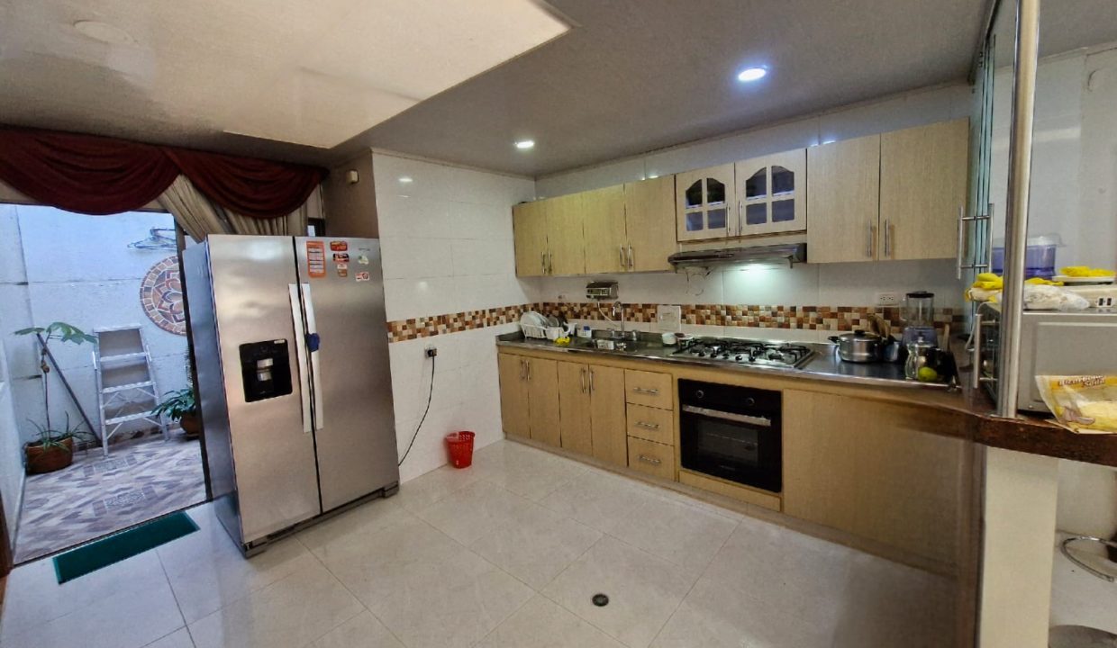 WhatsApp_Image_2025-11-18_at_2.56.14_PM_2