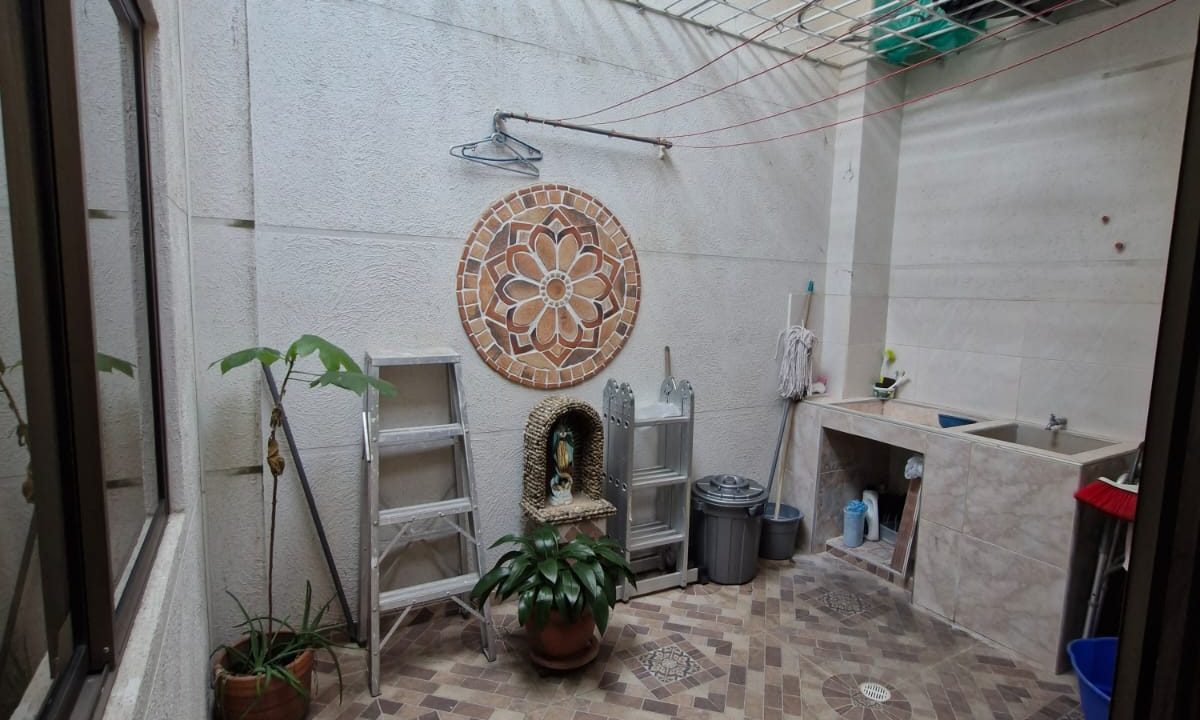 WhatsApp_Image_2025-11-18_at_2.58.31_PM