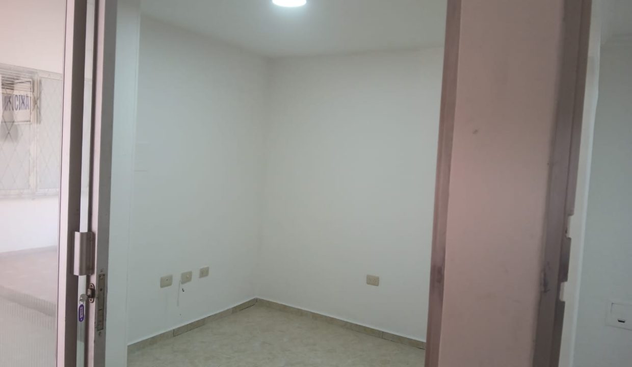 WhatsApp_Image_2025-11-24_at_10.47.31_5