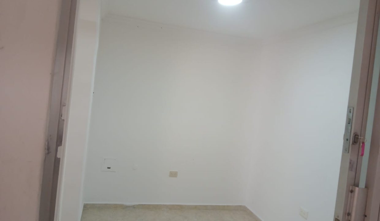 WhatsApp_Image_2025-11-24_at_10.47.31_6