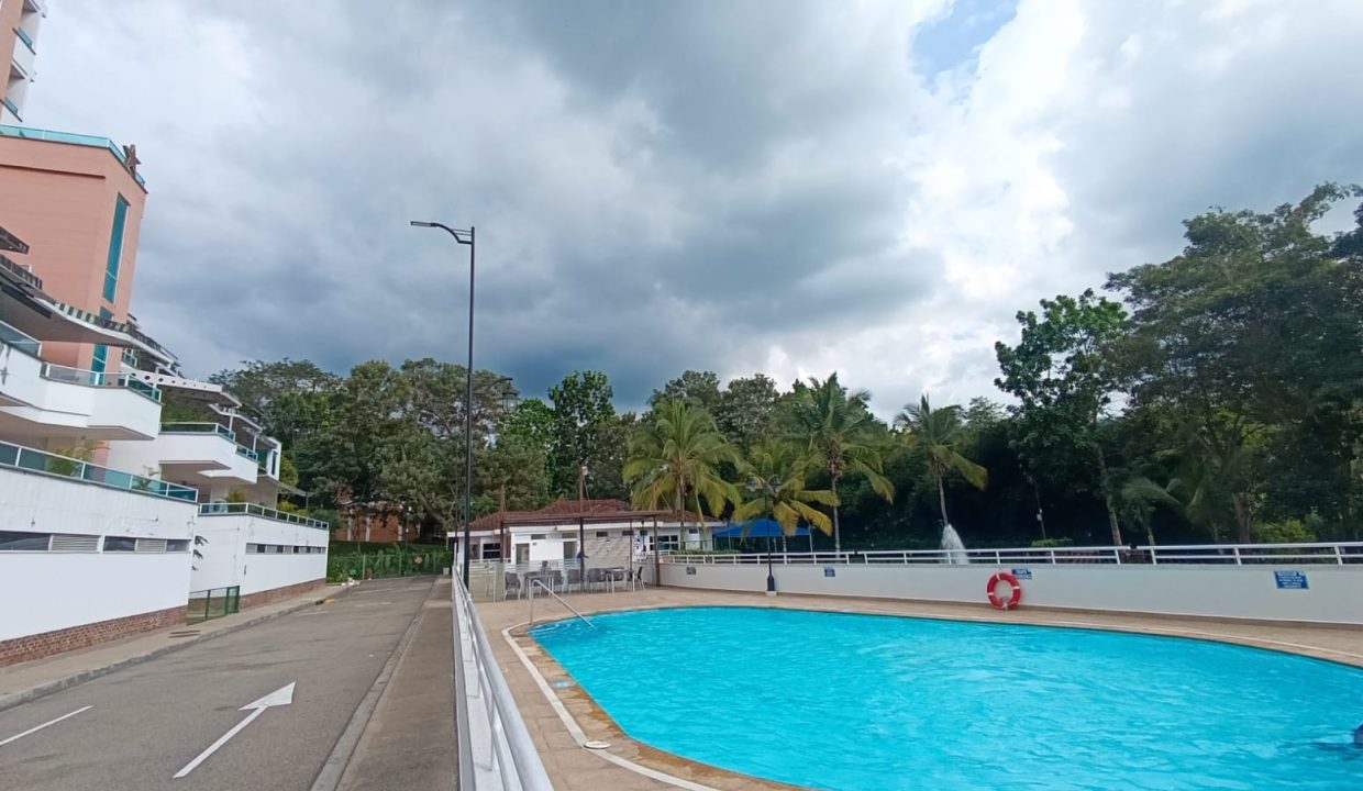 05ca9670-4059-4056-84f7-ab4f5aa1b59d