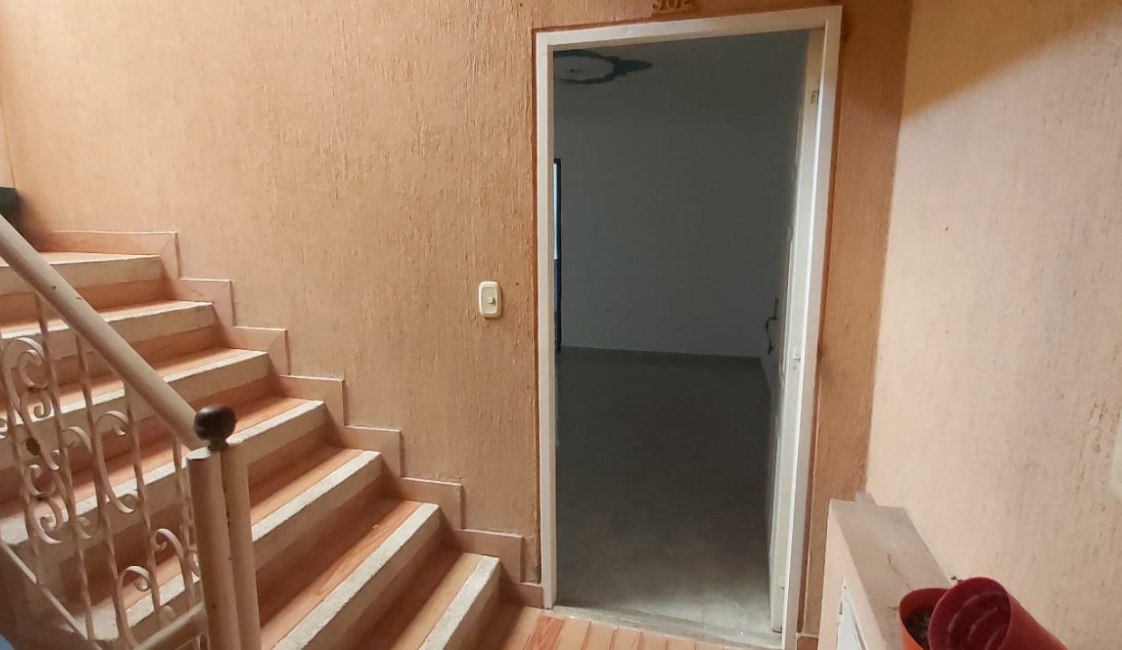 4c11a2ee-a0bf-471c-8429-ea09a1131383