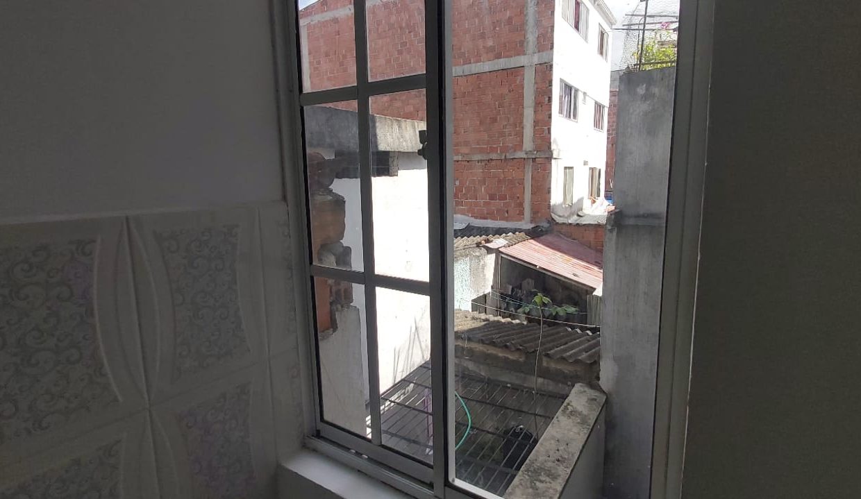 56323652-bb3b-4e39-a55a-f8873be2816a