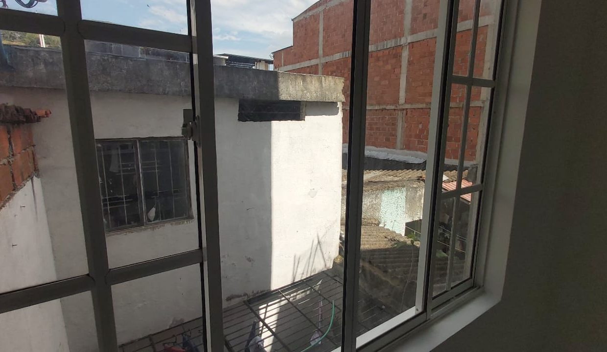 8002e848-314a-4855-b809-36e5cd7ae720