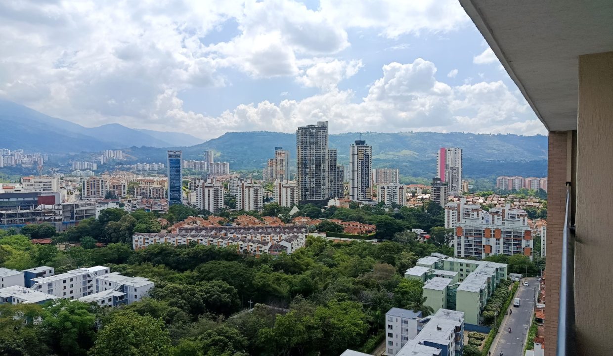 WhatsApp Image 2025-11-28 at 4.25.45 PM(1)