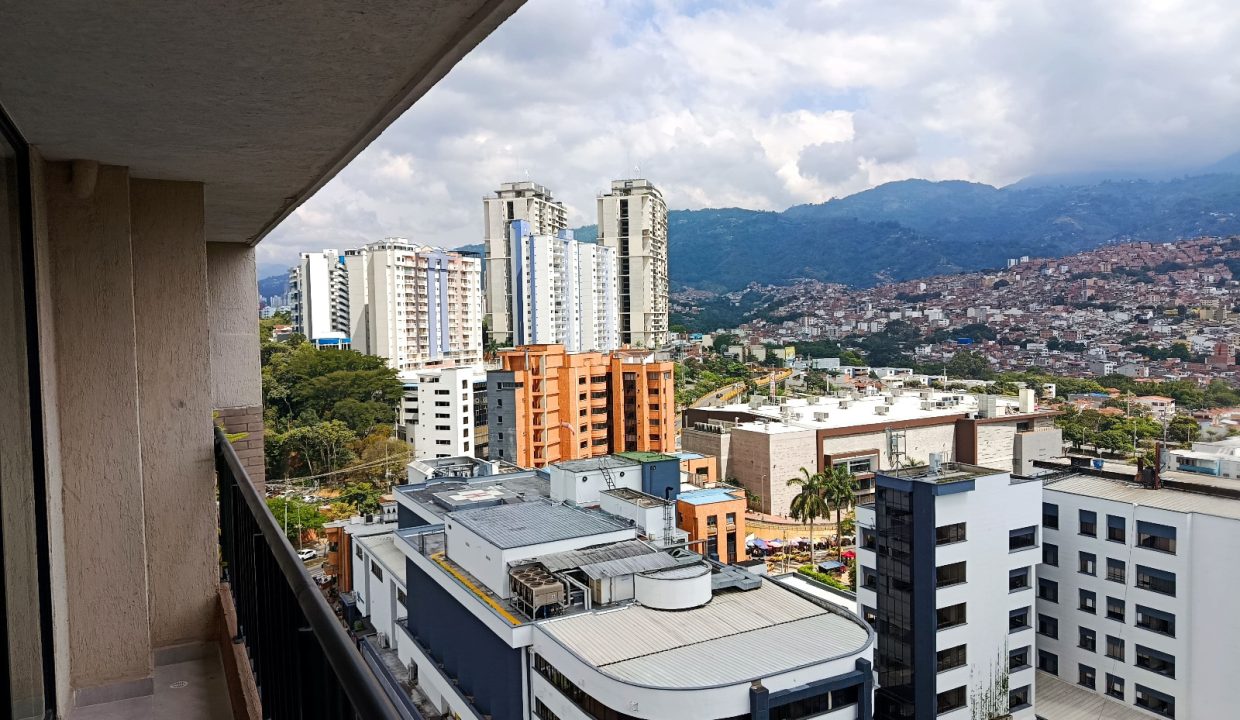 WhatsApp Image 2025-11-28 at 4.25.45 PM(2)