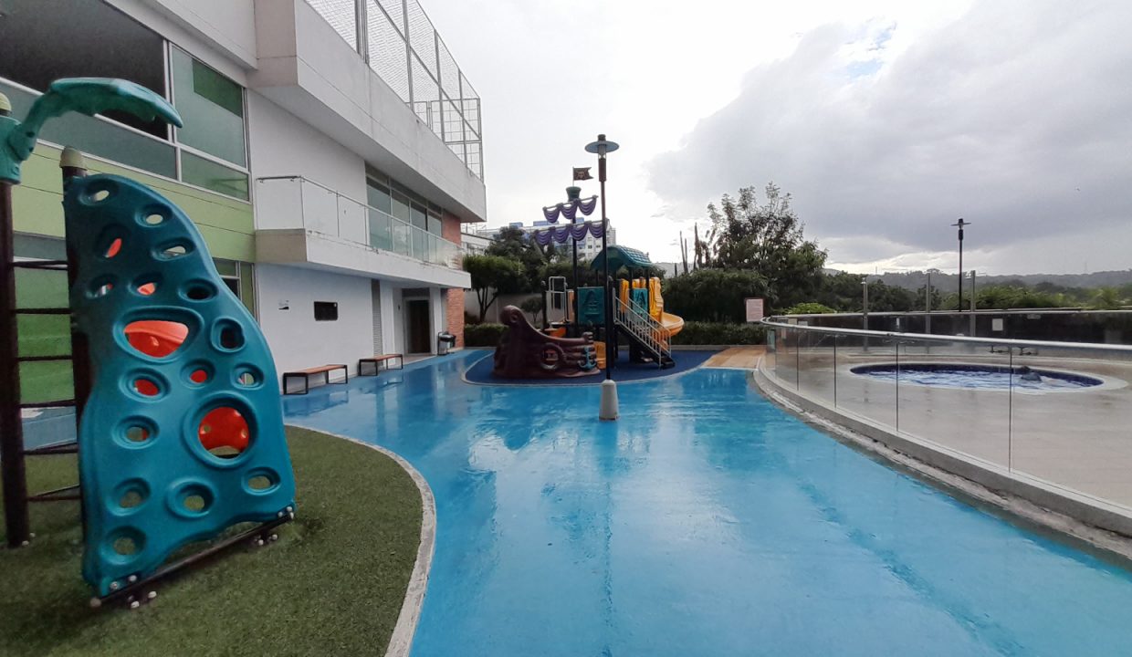 WhatsApp Image 2025-12-05 at 5.00.04 PM(1)