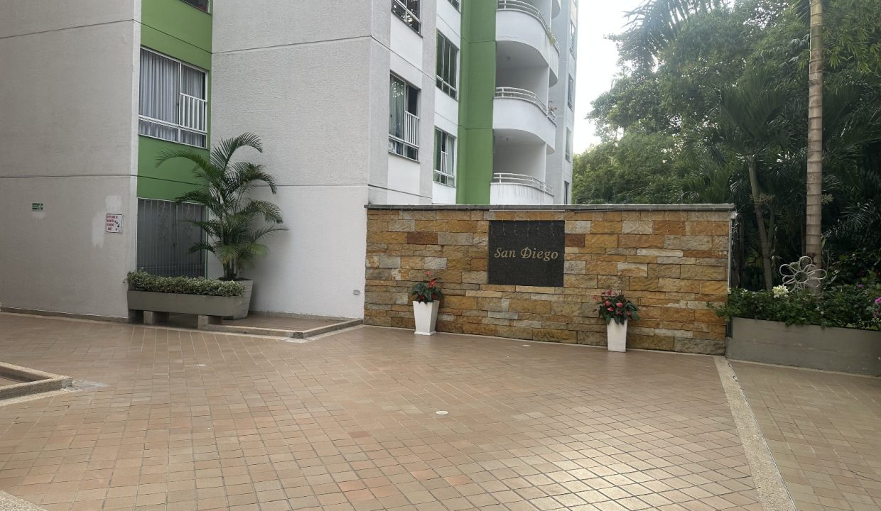 WhatsApp Image 2025-12-10 at 2.09.51 PM(1)