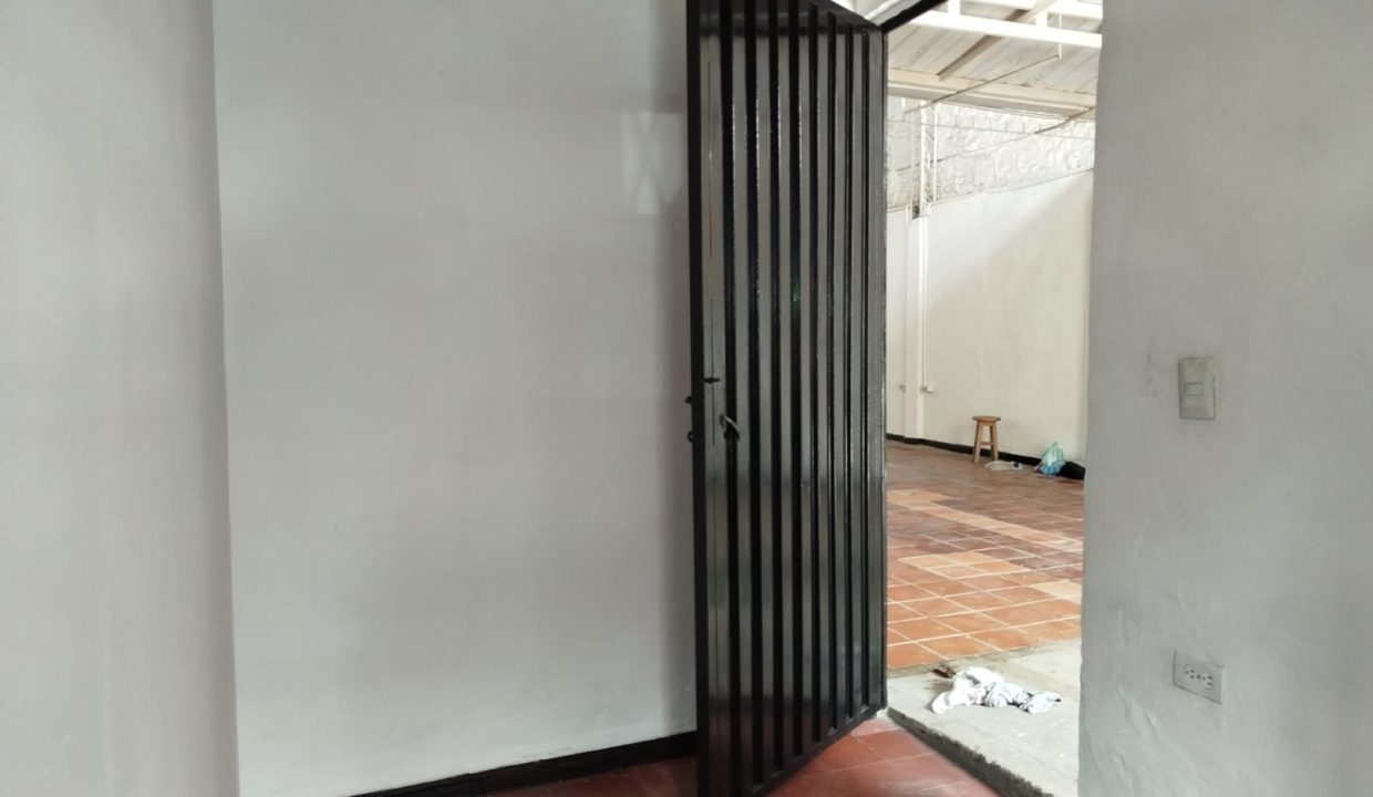 WhatsApp_Image_2025-11-28_at_5.02.04_PM_1