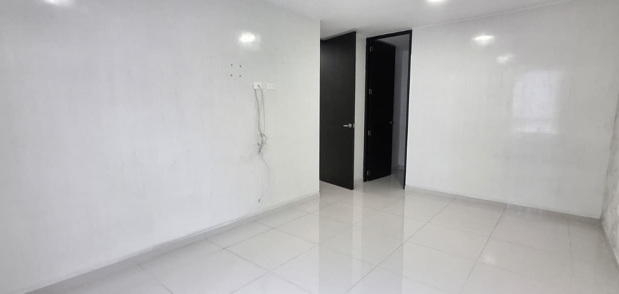 WhatsApp_Image_2025-12-01_at_12.59.07_PM