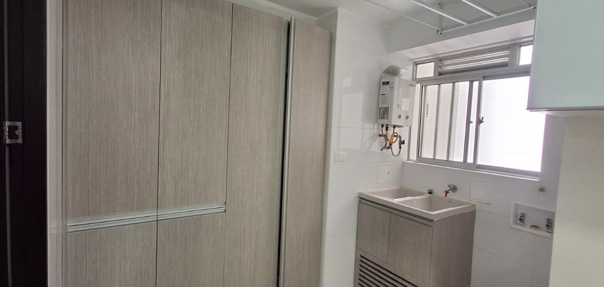 WhatsApp_Image_2025-12-01_at_12.59.21_PM