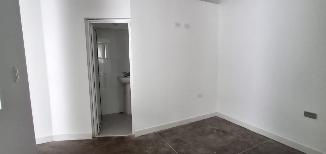 WhatsApp_Image_2025-12-04_at_9.44.54_AM_2