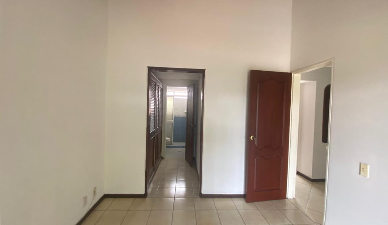 edd268e5-7e0a-4113 (1)